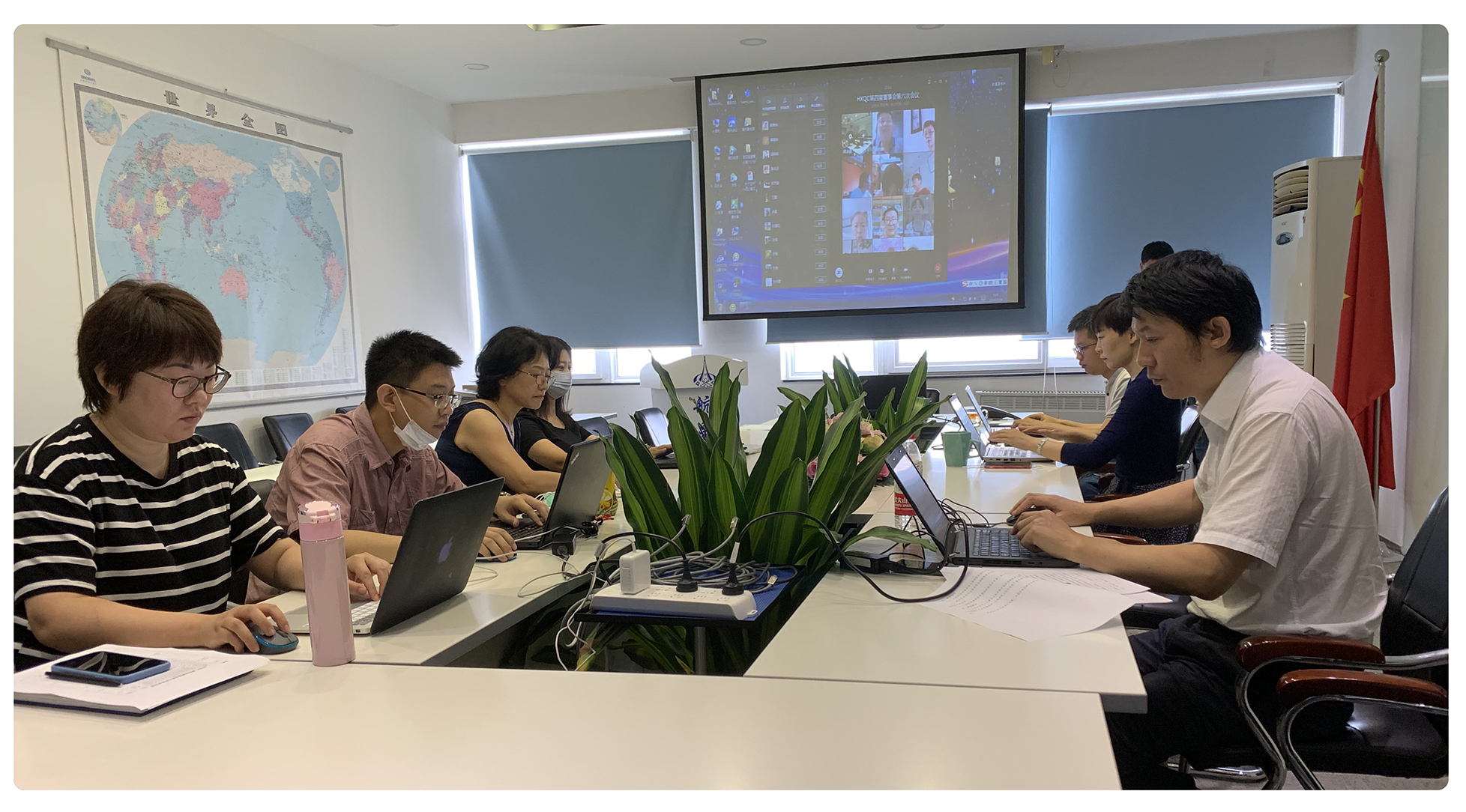 HXQC第四屆董事會(huì)第六次會(huì)議暨年中經(jīng)營(yíng)工作會(huì)在線上圓滿召開(kāi)